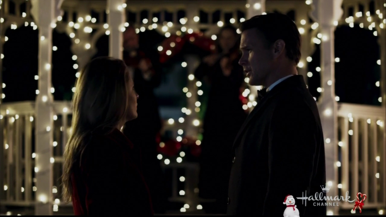 VampireDiariesWorld-dot-nl_ChristmasWishesAndMistletoeKisses07937.jpg