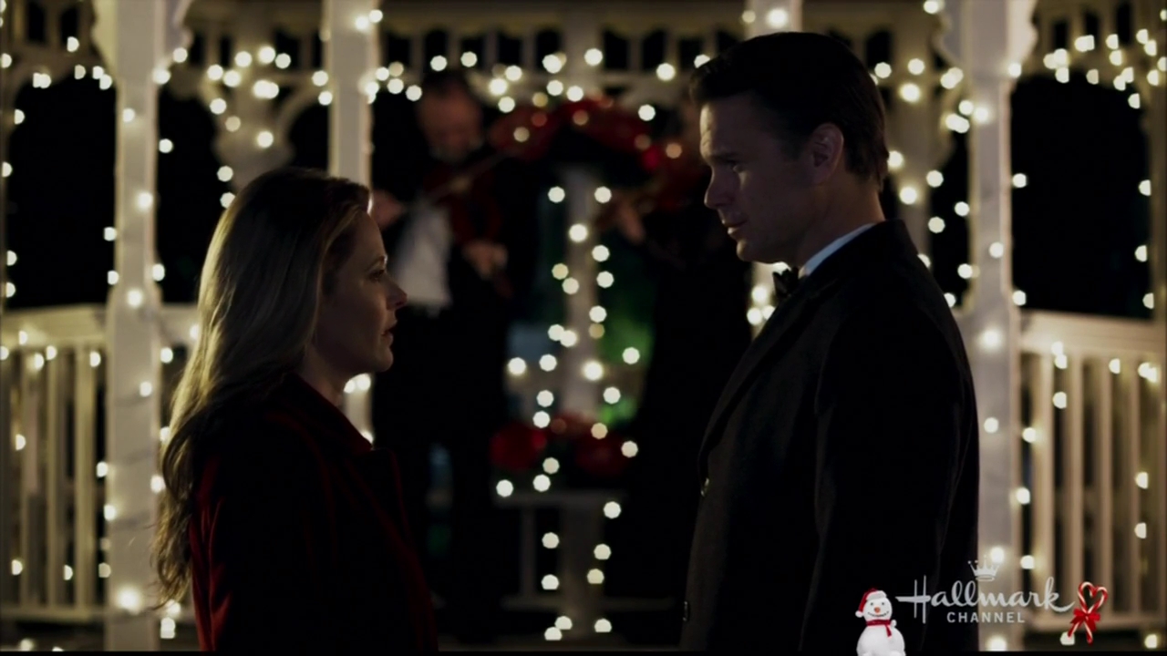 VampireDiariesWorld-dot-nl_ChristmasWishesAndMistletoeKisses07954.jpg