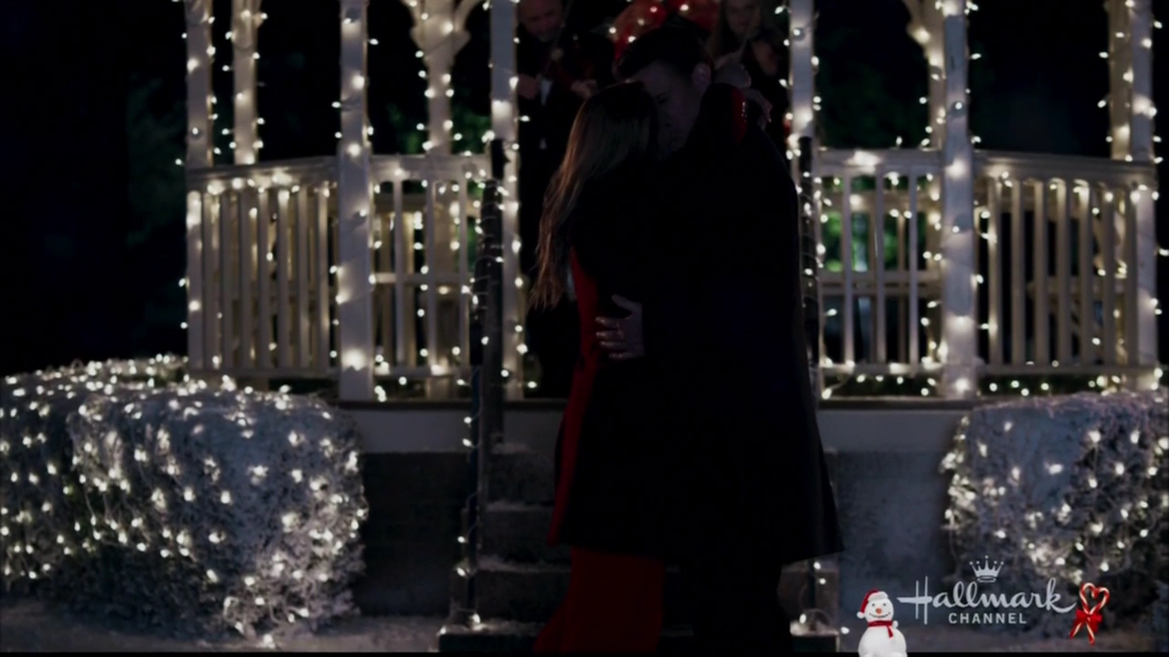 VampireDiariesWorld-dot-nl_ChristmasWishesAndMistletoeKisses08004.jpg