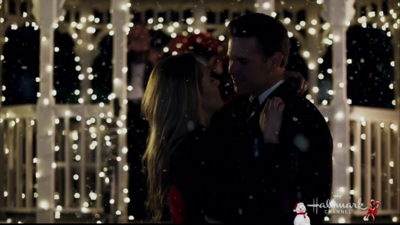 VampireDiariesWorld-dot-nl_ChristmasWishesAndMistletoeKisses08014.jpg