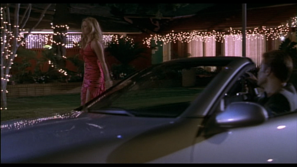 VampireDiariesWorld-dot-org_LegallyBlonde-Trailer_Captures00012.png