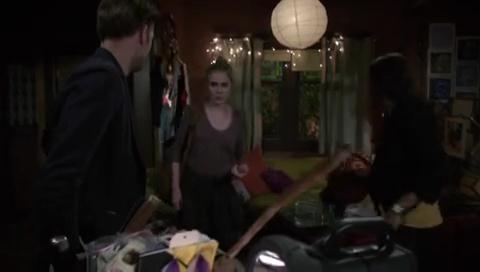 VampireDiariesWorld-dot-org_Cult1x03-1512.jpg