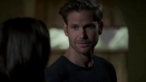 VampireDiariesWorld-dot-org_Cult1x040753.jpg