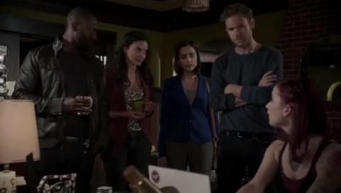 VampireDiariesWorld-dot-org_Cult1x040850.jpg