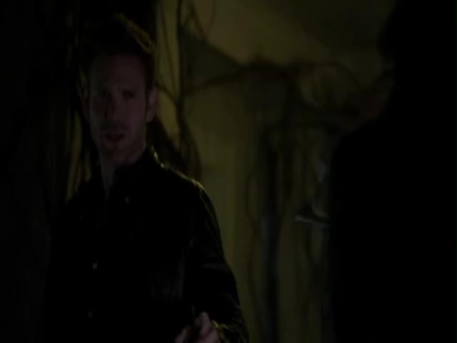 VampireDiariesWorld-dot-org_Cult-S01E07-1812.jpg