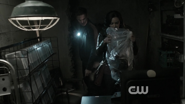 VampireDiariesWorld-dot-nl_Cult1x10-1807.jpg