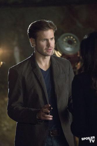 1x01-003.jpg