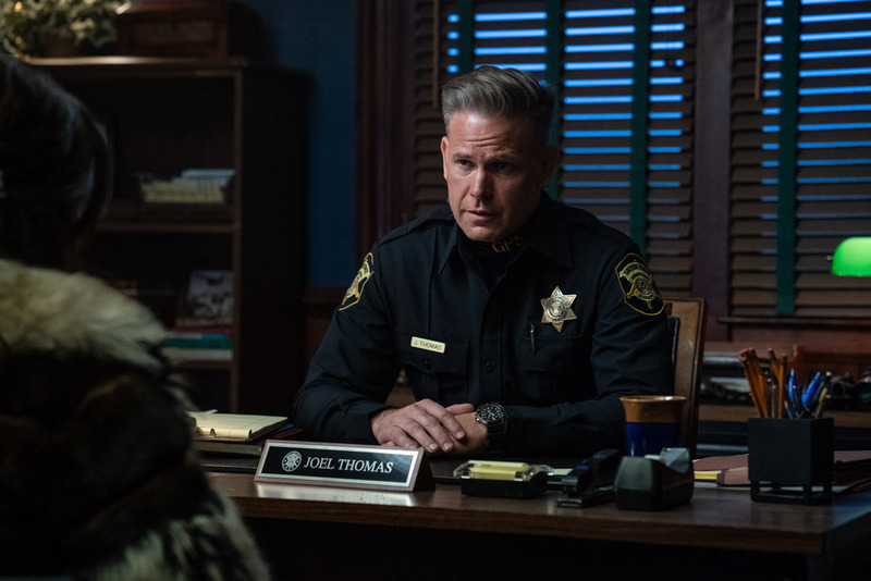 1x02-002.jpg