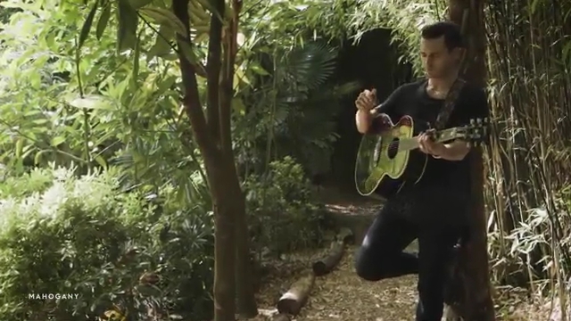 VampireDiariesWorld-dot-nl_MichaelMalarkey-ToBeAMan0120.jpg