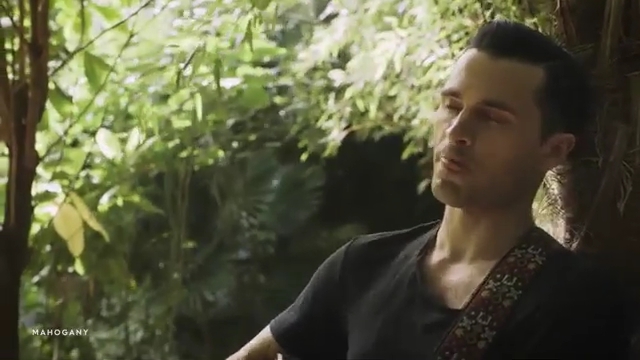VampireDiariesWorld-dot-nl_MichaelMalarkey-ToBeAMan0193.jpg