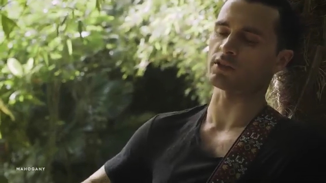VampireDiariesWorld-dot-nl_MichaelMalarkey-ToBeAMan0200.jpg