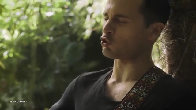 VampireDiariesWorld-dot-nl_MichaelMalarkey-ToBeAMan0225.jpg