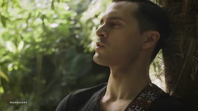 VampireDiariesWorld-dot-nl_MichaelMalarkey-ToBeAMan0228.jpg
