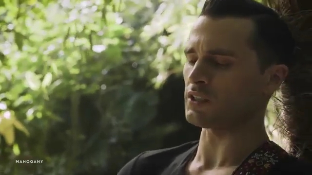 VampireDiariesWorld-dot-nl_MichaelMalarkey-ToBeAMan0231.jpg