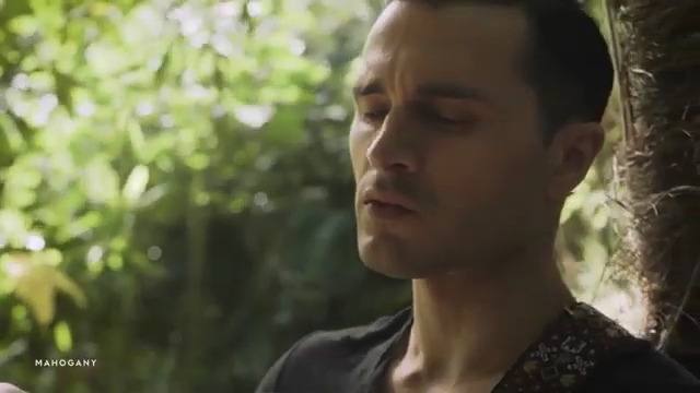 VampireDiariesWorld-dot-nl_MichaelMalarkey-ToBeAMan0267.jpg