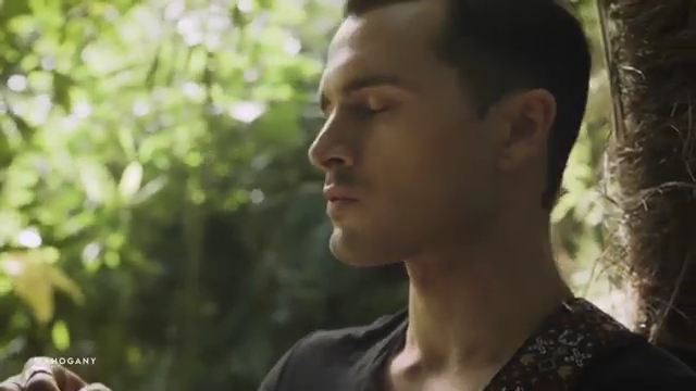 VampireDiariesWorld-dot-nl_MichaelMalarkey-ToBeAMan0268.jpg
