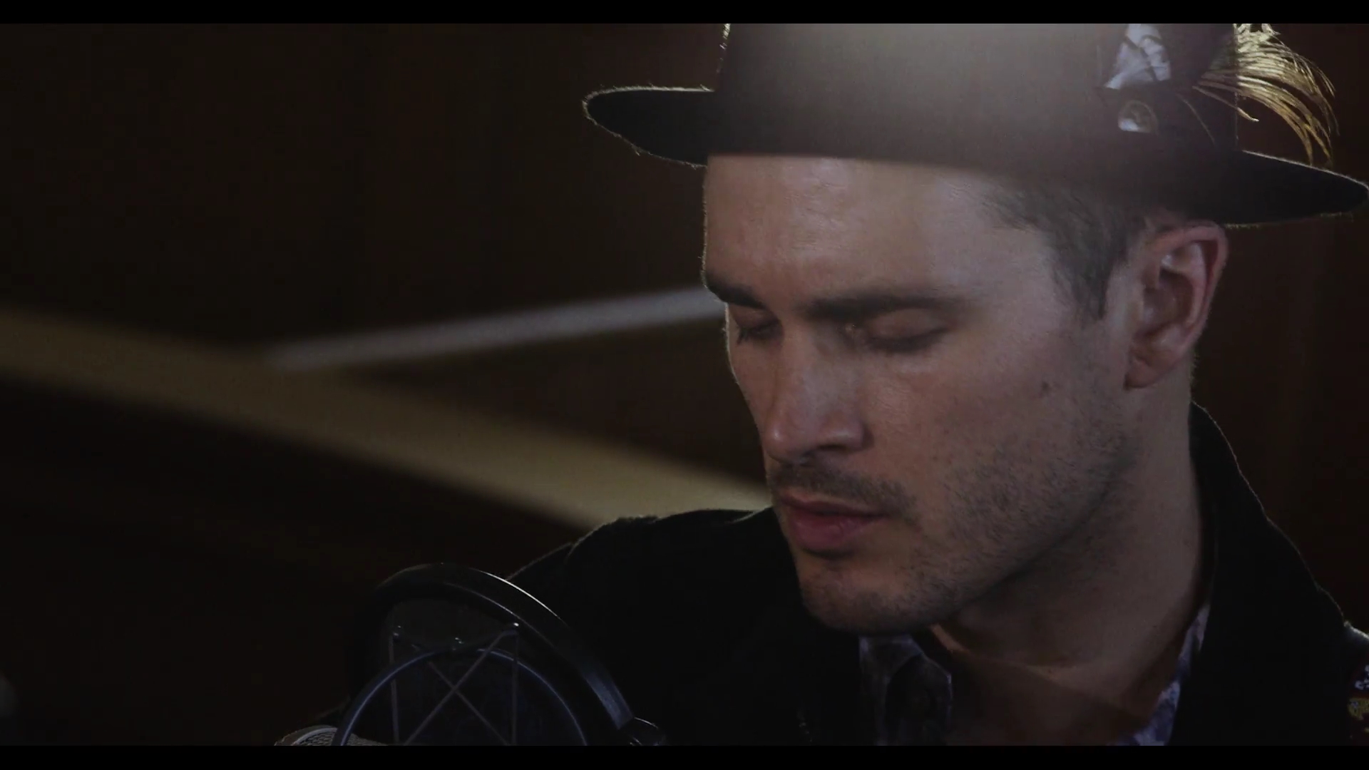 VampireDiariesWorld-dot-nl_Scars-TheHudsonSessions0076.jpg