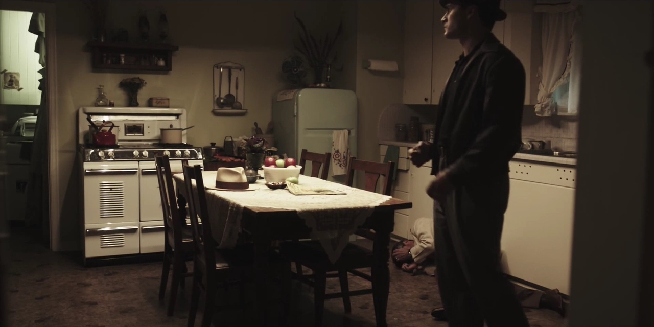 VampireDiariesWorld-dot-nl_ProjectBlueBook2x02-1827.jpg