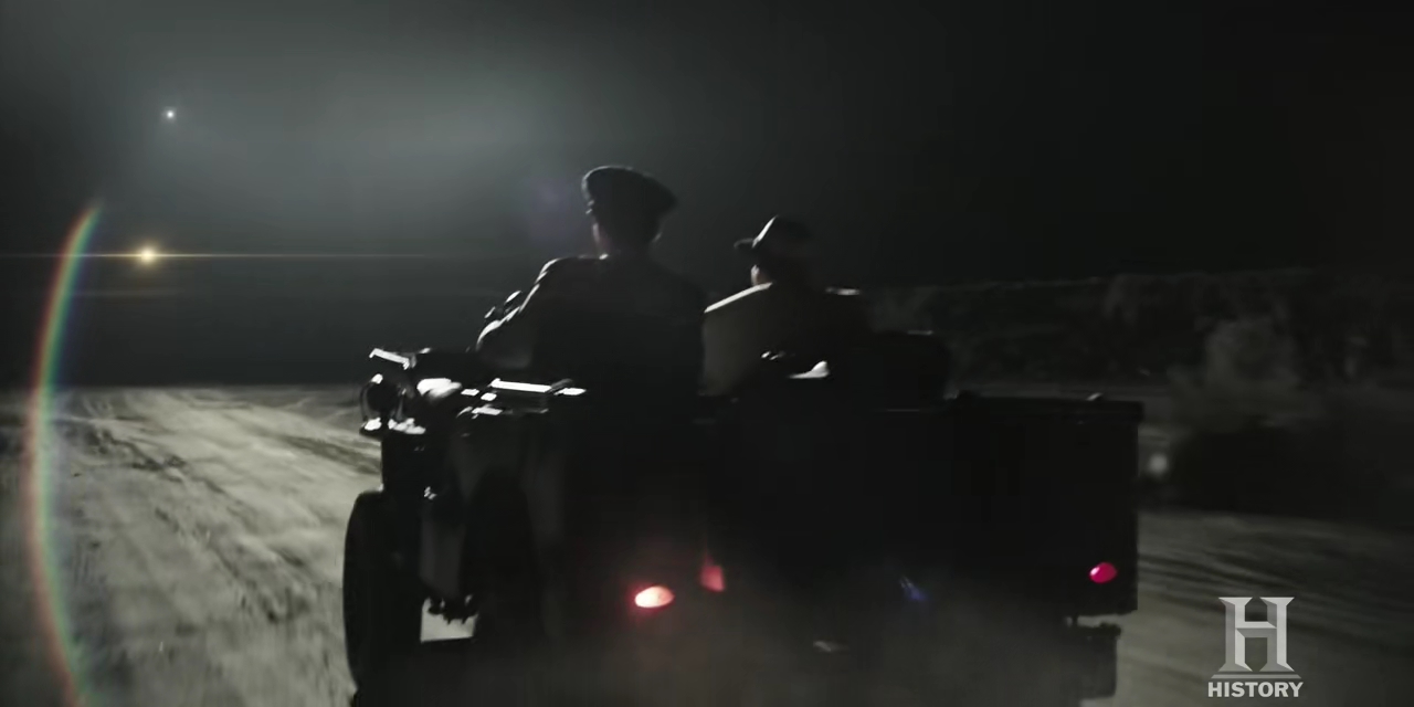 VampireDiariesWorld-dot-nl-ProjectBlueBook2x03-1961.jpg