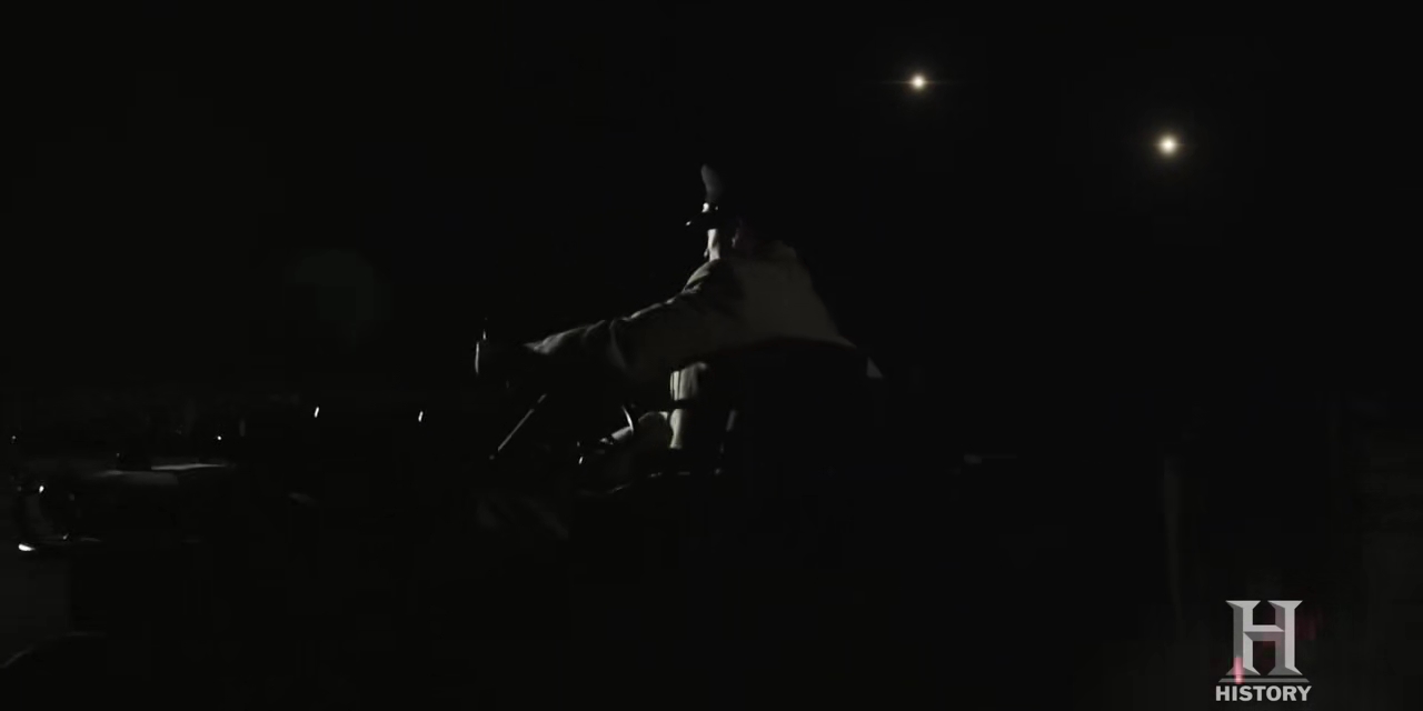 VampireDiariesWorld-dot-nl-ProjectBlueBook2x03-1972.jpg