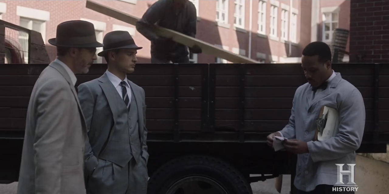 VampireDiariesWorld-dot-nl-ProjectBlueBook2x04-1784.jpg
