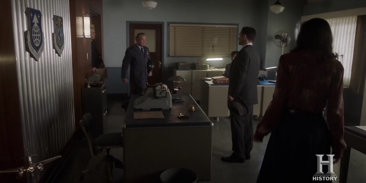 VampireDiariesWorld-dot-nl-ProjectBlueBook2x05-0451.jpg