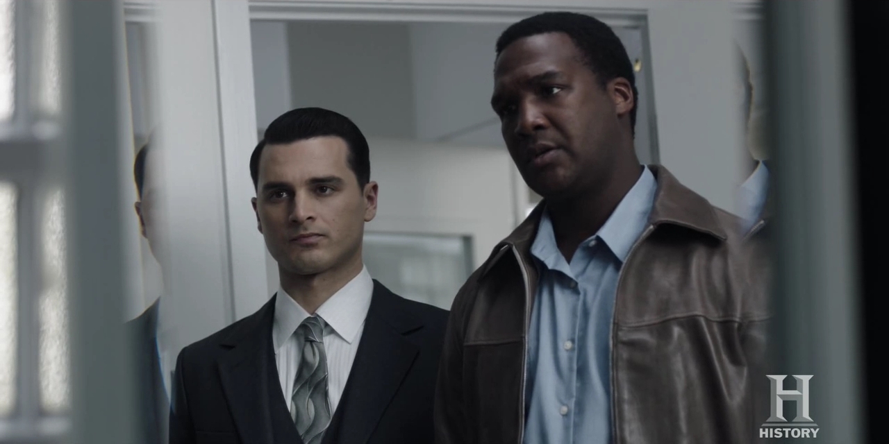 VampireDiariesWorld-dot-nl-ProjectBlueBook2x05-1100.jpg