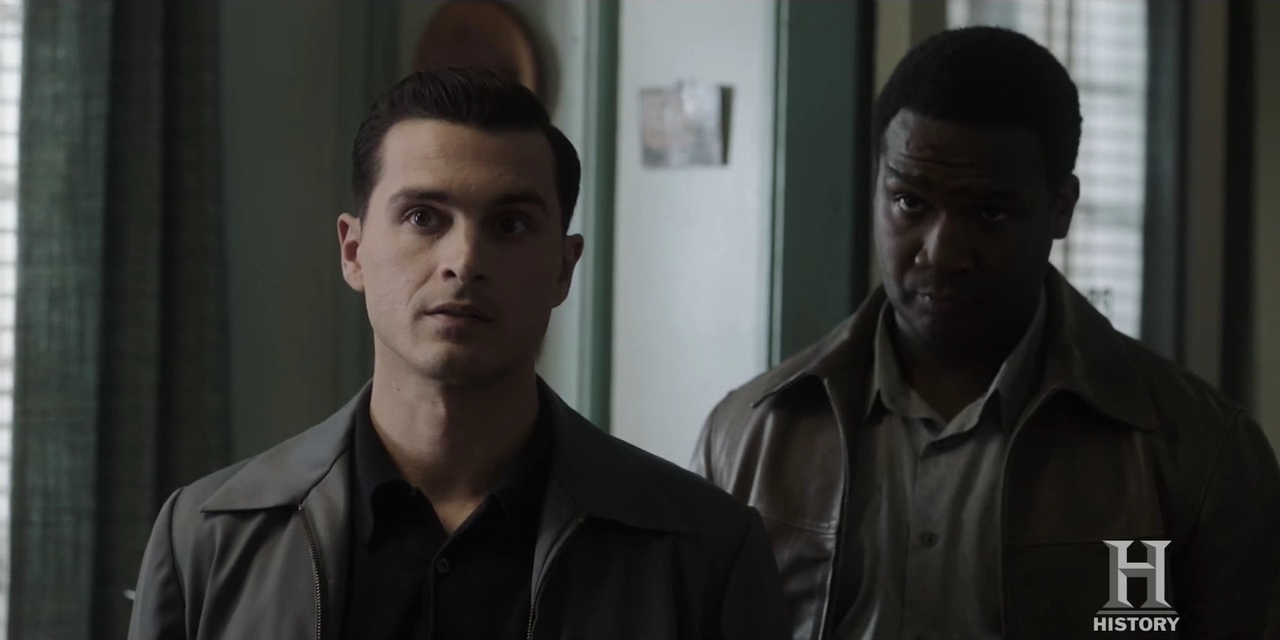 VampireDiariesWorld-dot-nl-ProjectBlueBook2x05-1944.jpg