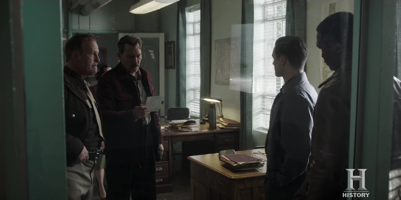 VampireDiariesWorld-dot-nl-ProjectBlueBook2x05-1948.jpg