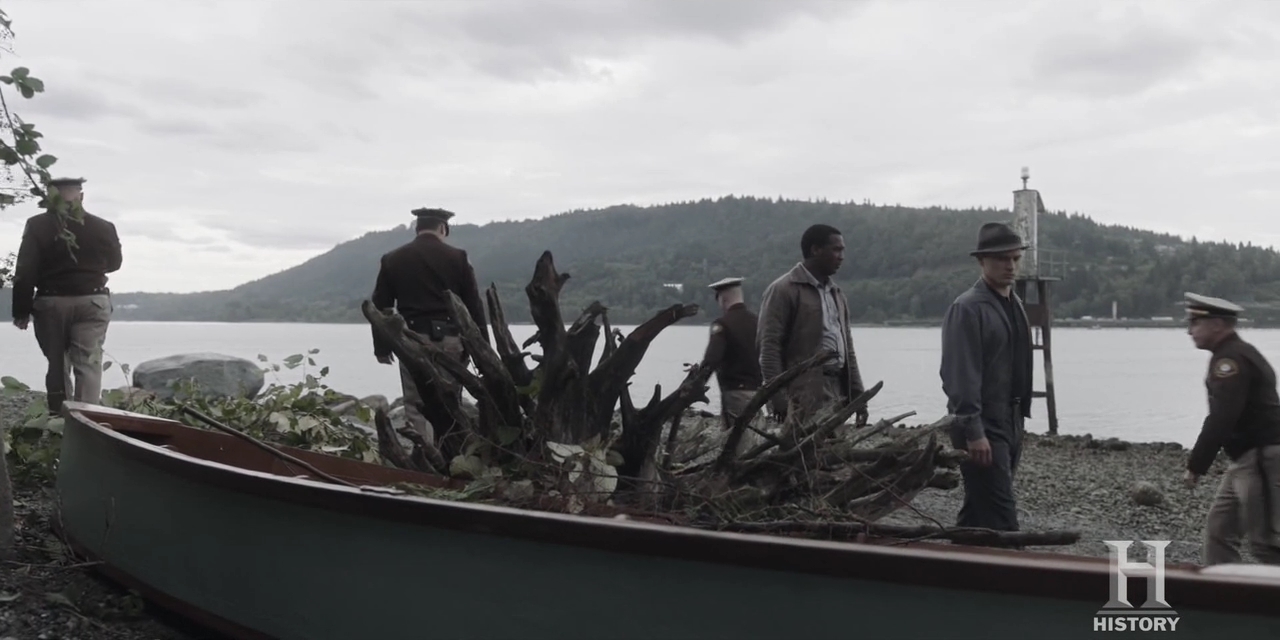 VampireDiariesWorld-dot-nl-ProjectBlueBook2x05-1981.jpg