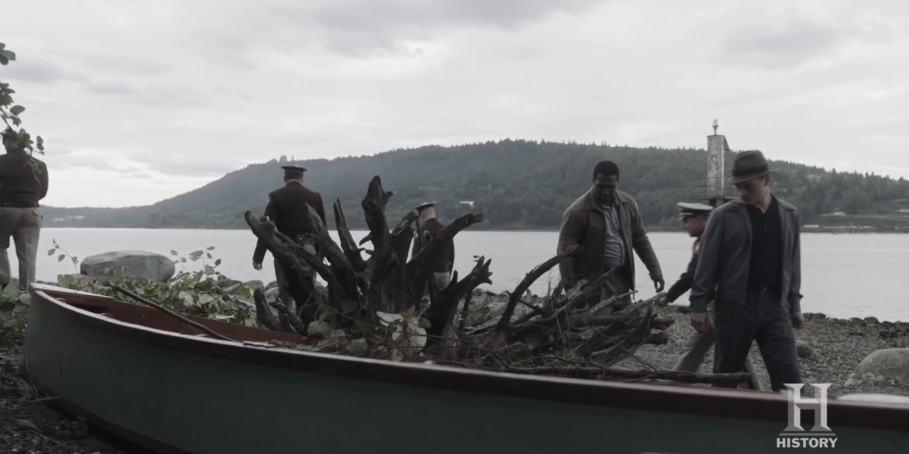 VampireDiariesWorld-dot-nl-ProjectBlueBook2x05-1982.jpg
