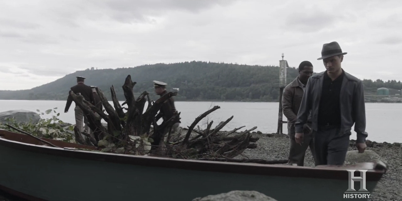 VampireDiariesWorld-dot-nl-ProjectBlueBook2x05-1984.jpg