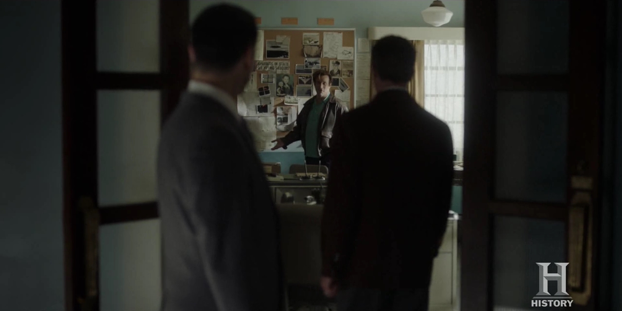 VampireDiariesWorld-dot-nl-ProjectBlueBook2x06-0444.jpg