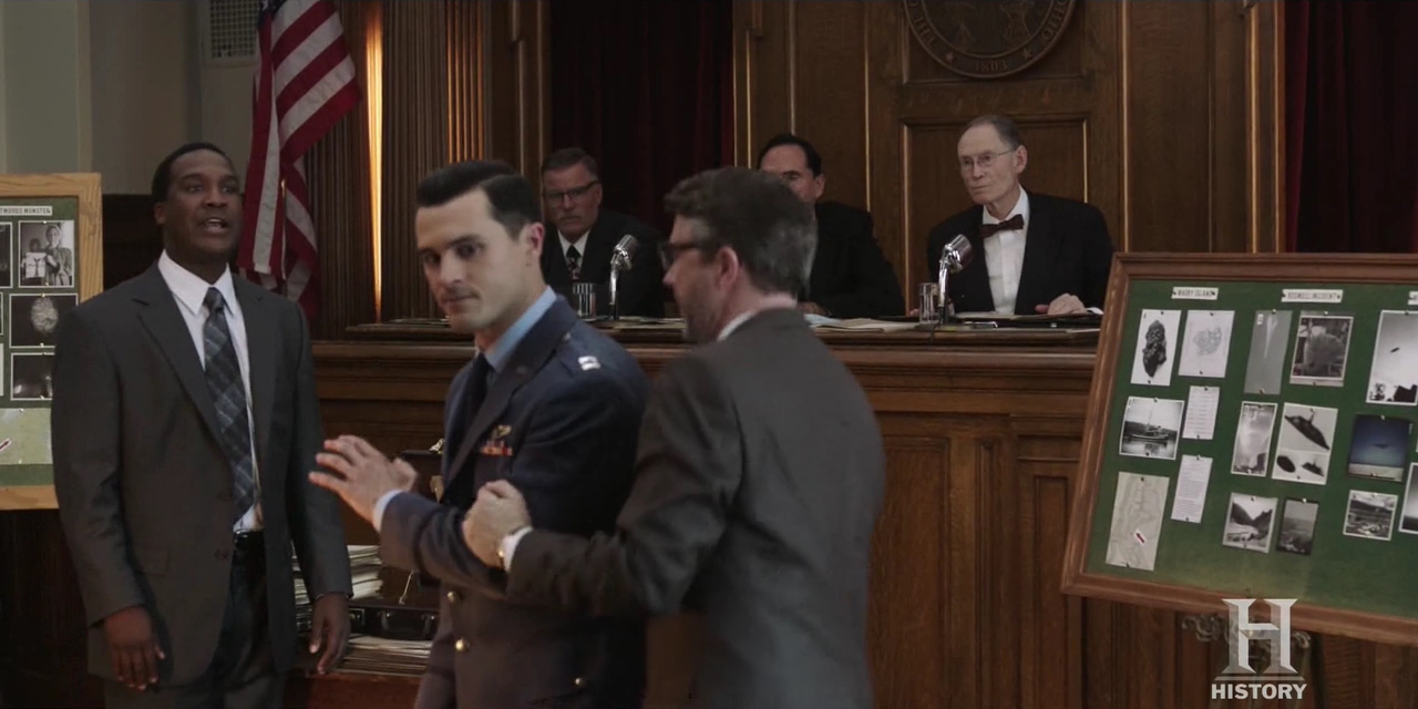 VampireDiariesWorld-dot-nl-ProjectBlueBook2x06-1913.jpg