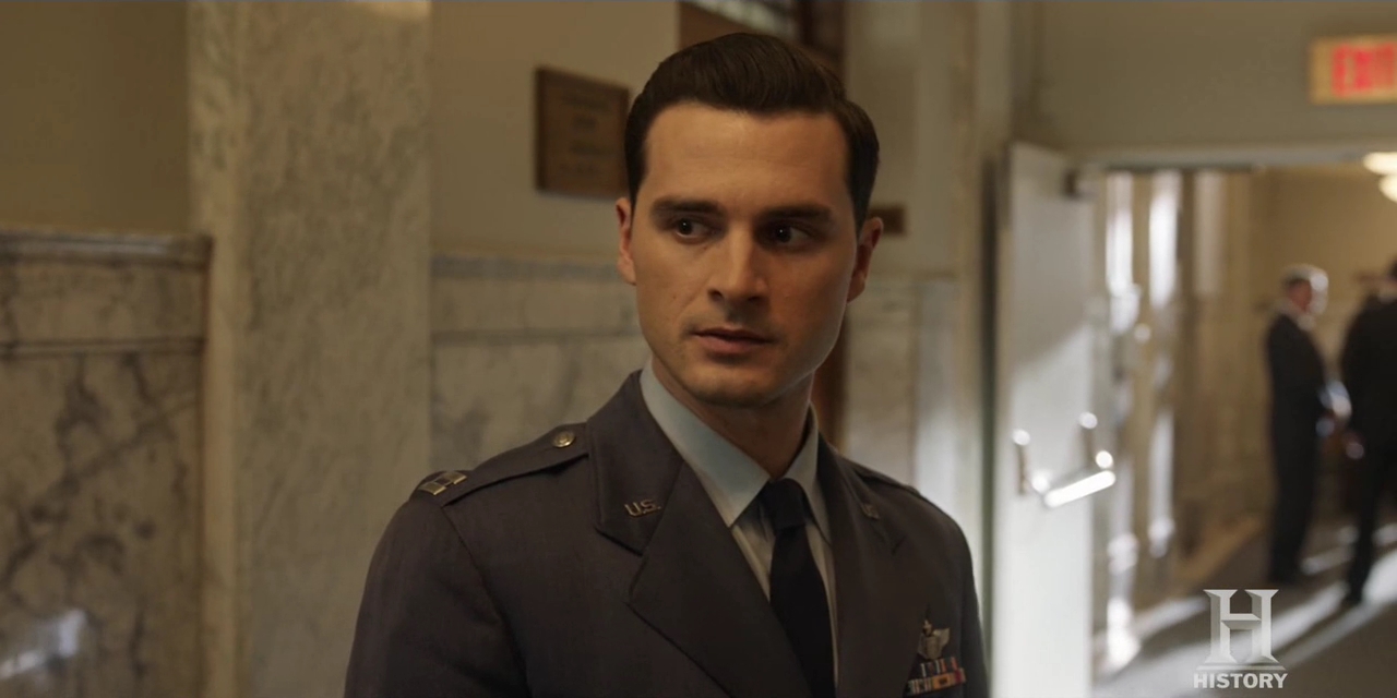 VampireDiariesWorld-dot-nl-ProjectBlueBook2x06-2010.jpg