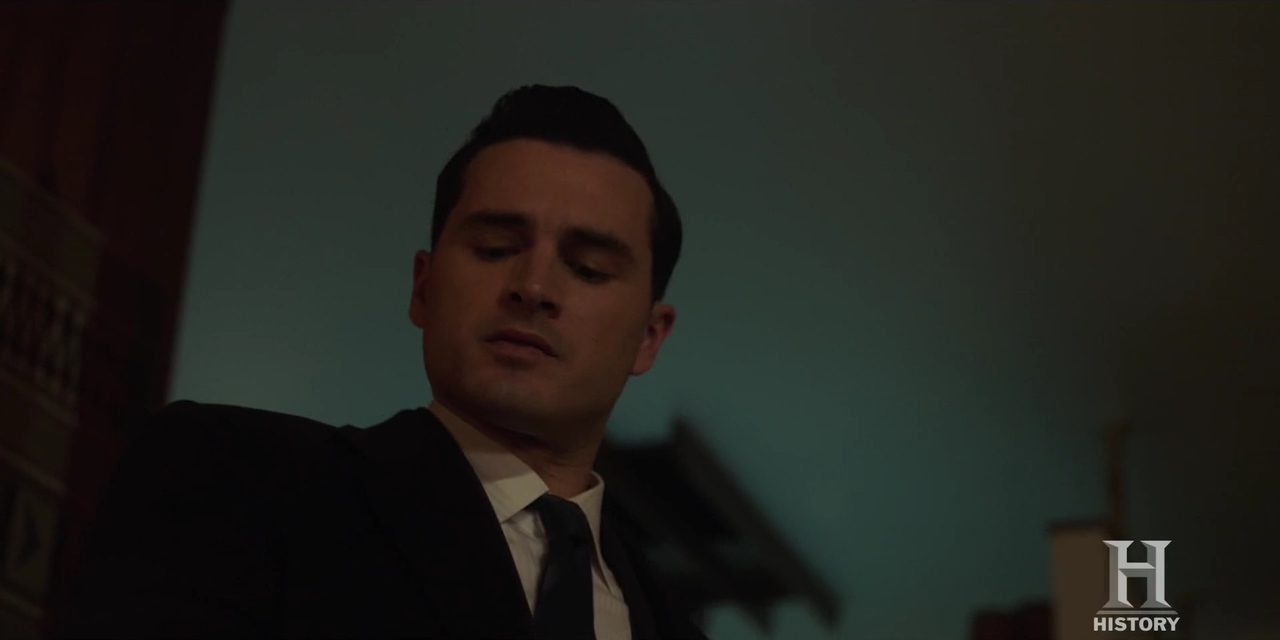 VampireDiariesWorld-dot-nl-ProjectBlueBook2x08-1993.jpg