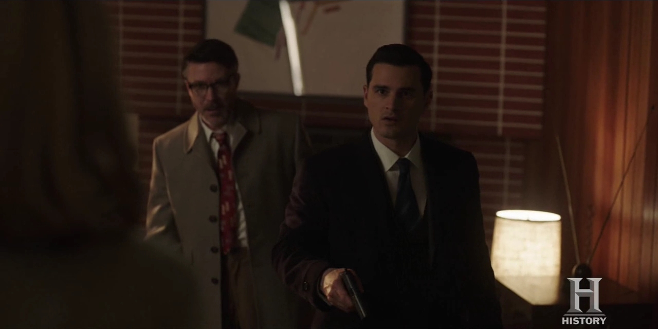 VampireDiariesWorld-dot-nl-ProjectBlueBook2x08-2003.jpg