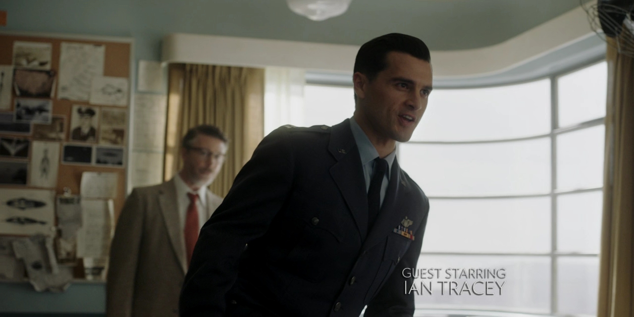 VampireDiariesWorld-dot-nl-ProjectBluebook2x10-0230.jpg