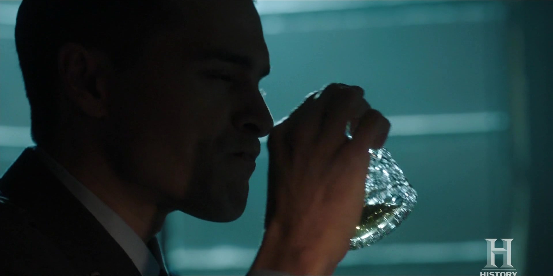 VampireDiariesWorld-dot-nl_ProjectBlueBook1x03-2328.jpg
