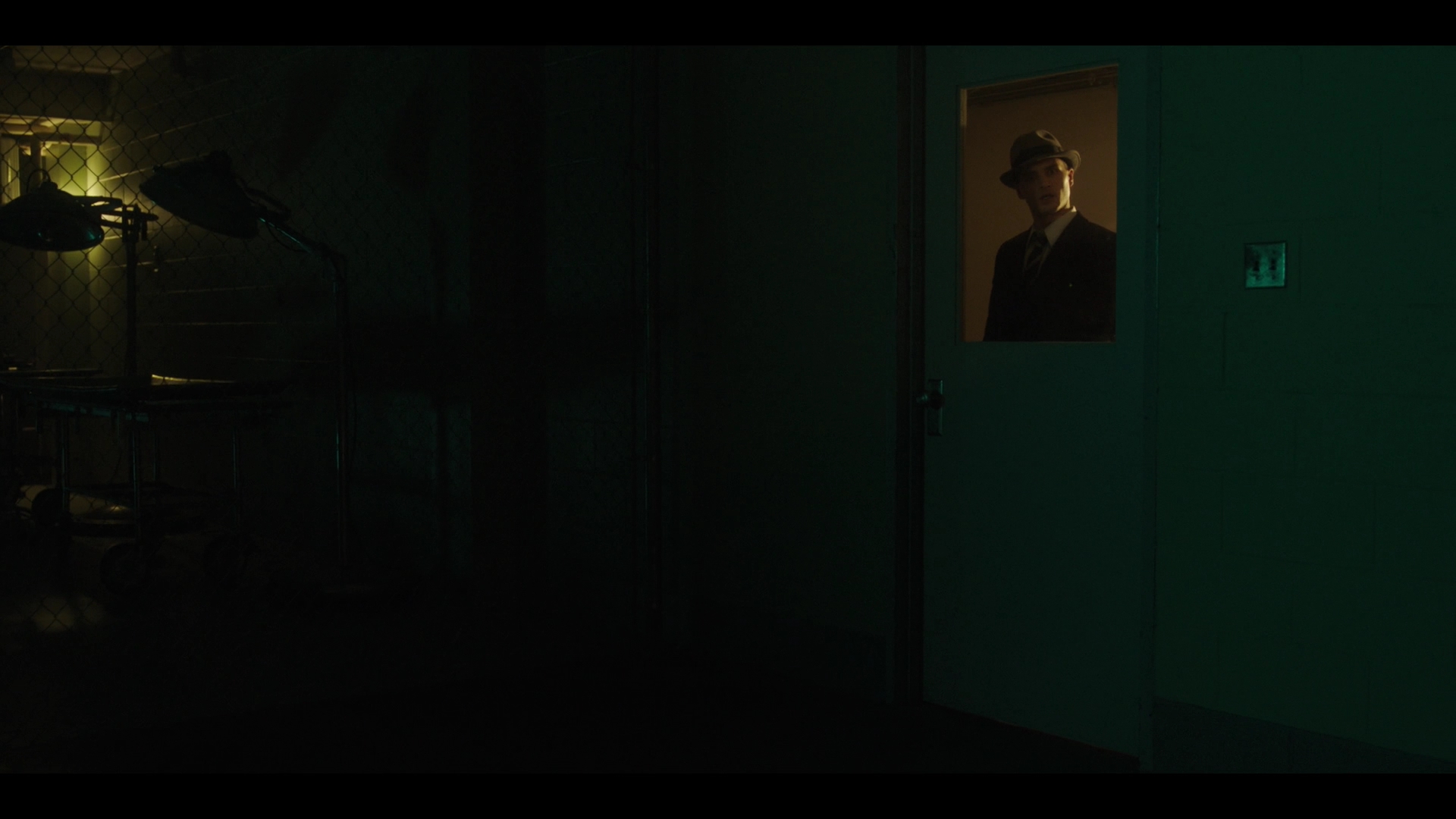 VampireDiariesWorld-dot-nl_ProjectBlueBook1x04-1706.jpg