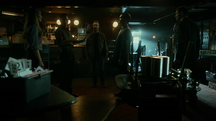 vampirediariesworld-dot-nl_quantumleap1x01-1507.jpg