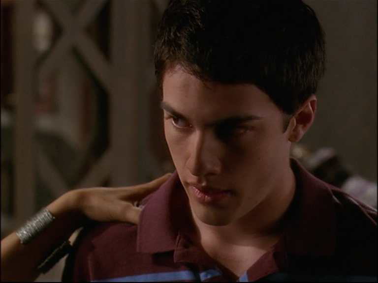 VampireDiariesWorld-dot-org_Charmed8x02MaliceInWonderland_Captures00048.png