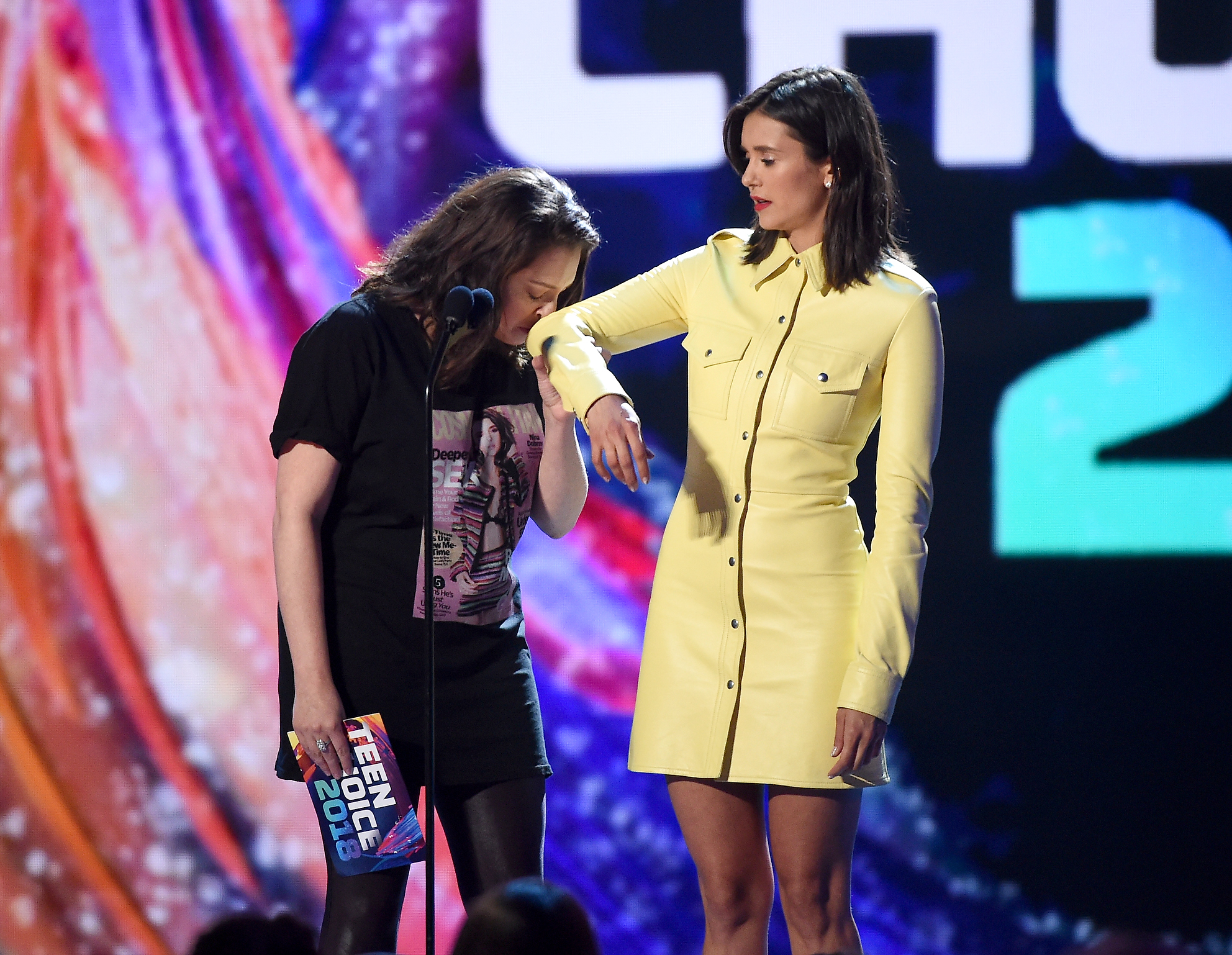 show010.jpg show010.jpg