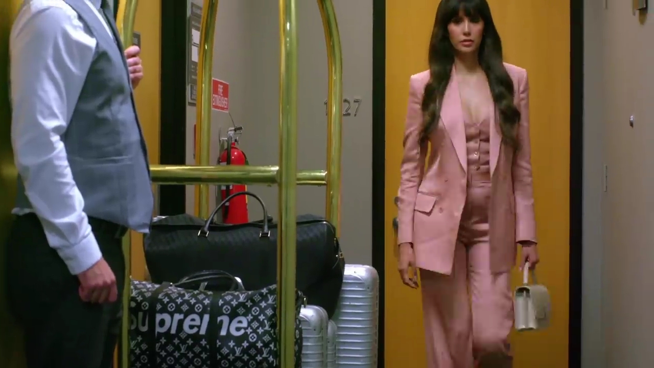 VampireDiariesWorld-dot-nl_DwightYoakamAndPostMalone-IDontKnowHowToSayGoodbye0052.jpg VampireDiariesWorld-dot-nl_DwightYoakamAndPostMalone-IDontKnowHowToSayGoodbye0052.jpg