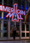 vampirediariesworld-dot-org_AmericanMall00008.png