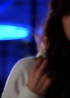 vampirediariesworld-dot-org_AmericanMall00057.png