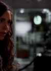 vampirediariesworld-dot-org_AmericanMall00135.png