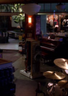 vampirediariesworld-dot-org_AmericanMall00229.png