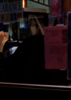 vampirediariesworld-dot-org_AmericanMall00247.png