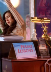 vampirediariesworld-dot-org_AmericanMall00277.png